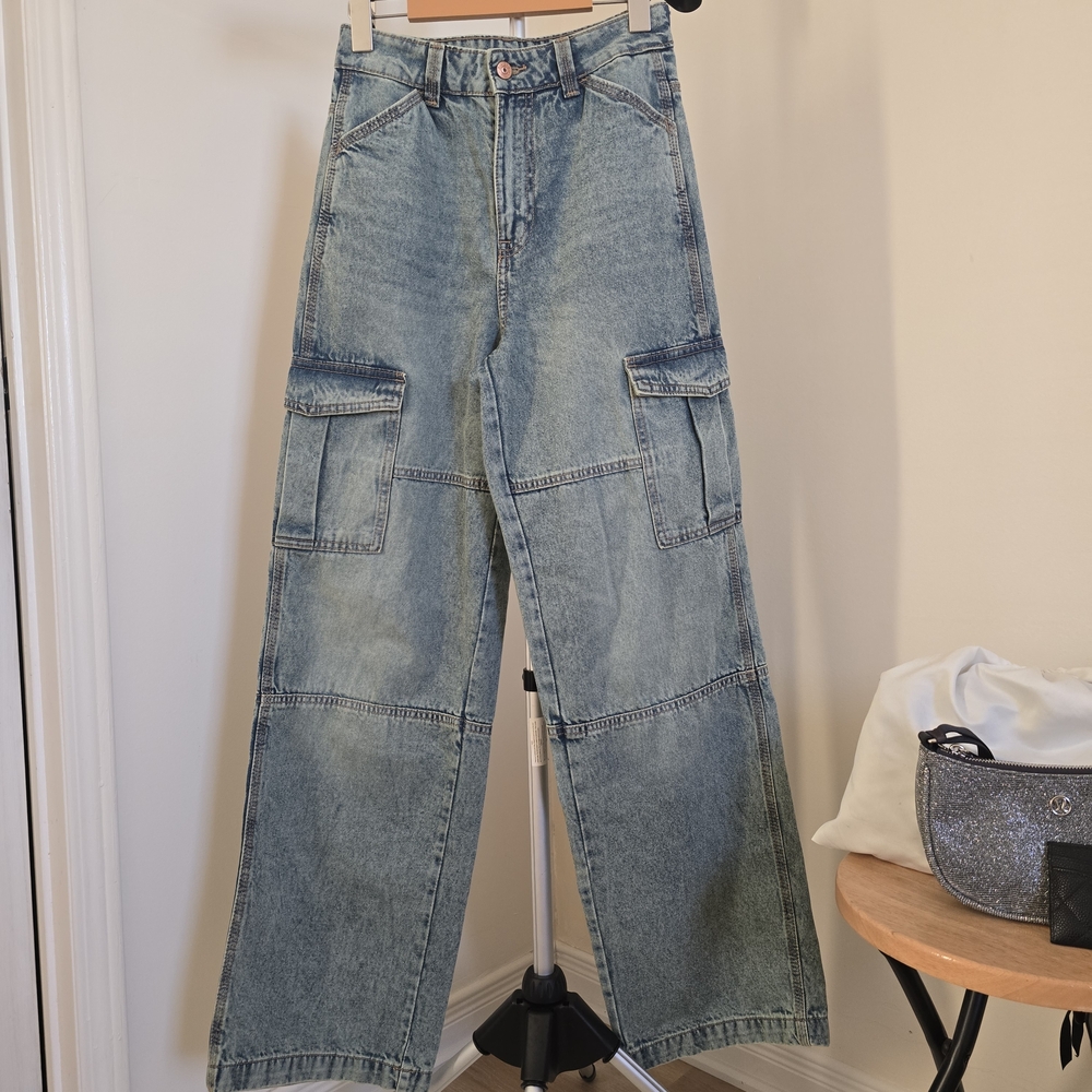 H&M Divided Women’s High Rise Wide Leg Cargo Jeans Acid Wash Blue Size 0